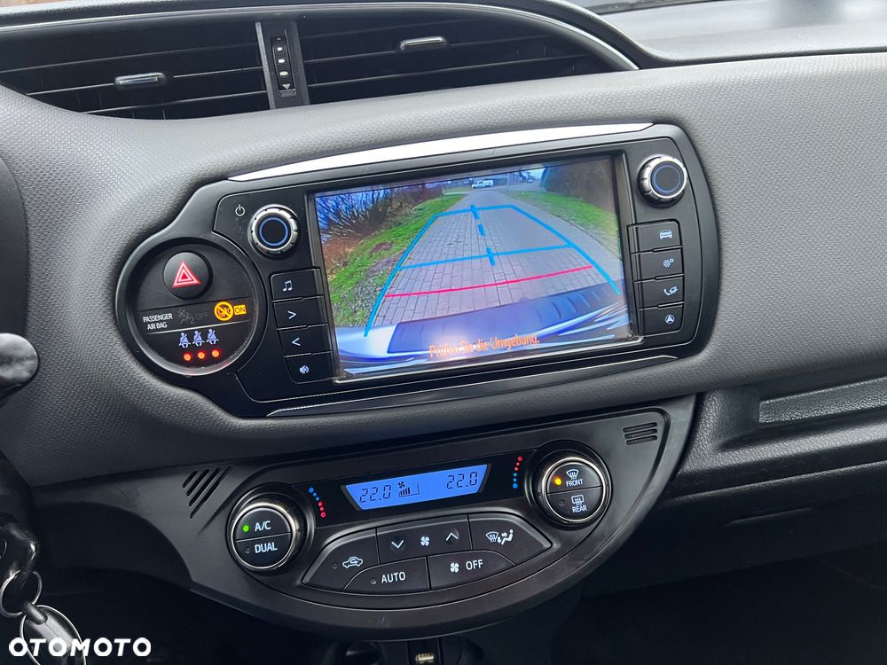 Toyota Yaris ver-1-2-turbo-team-deutschland - 16