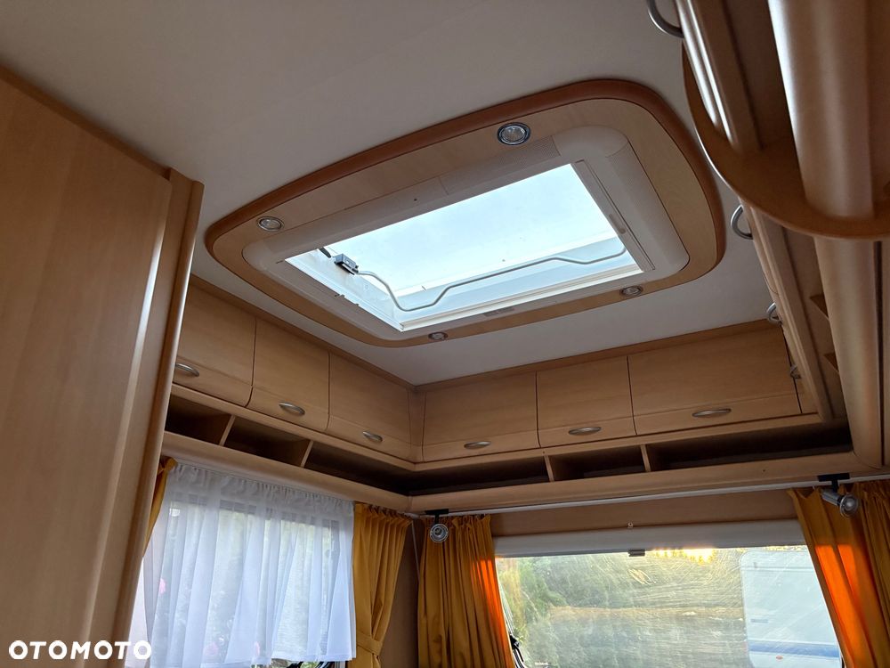 Dethleffs Camper - 14