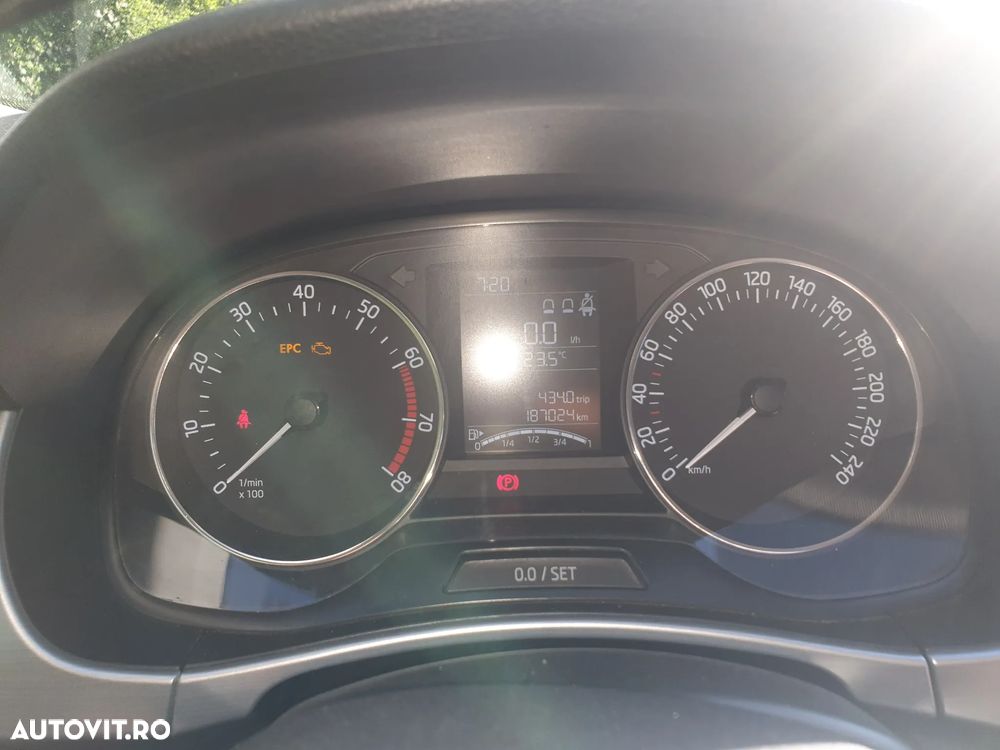 Skoda Fabia 1.0 MPI Ambition - 9