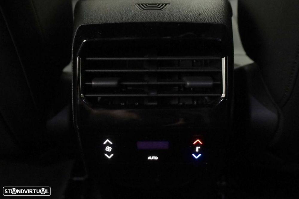 Peugeot 5008 1.2 Hybrid Allure e-DCS6 - 22