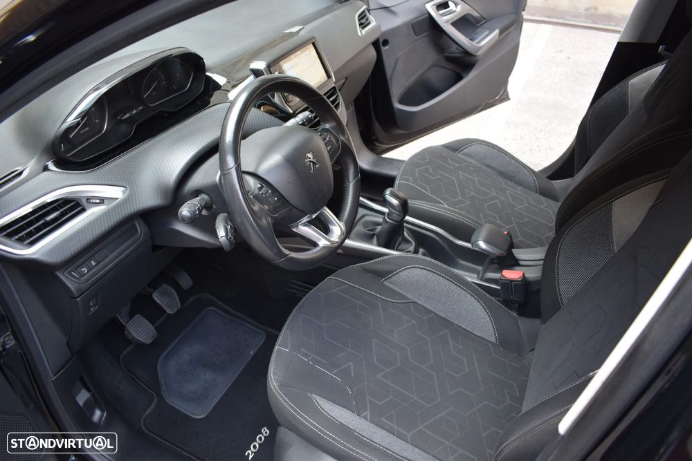 Peugeot 2008 1.6 BlueHDi Style - 17