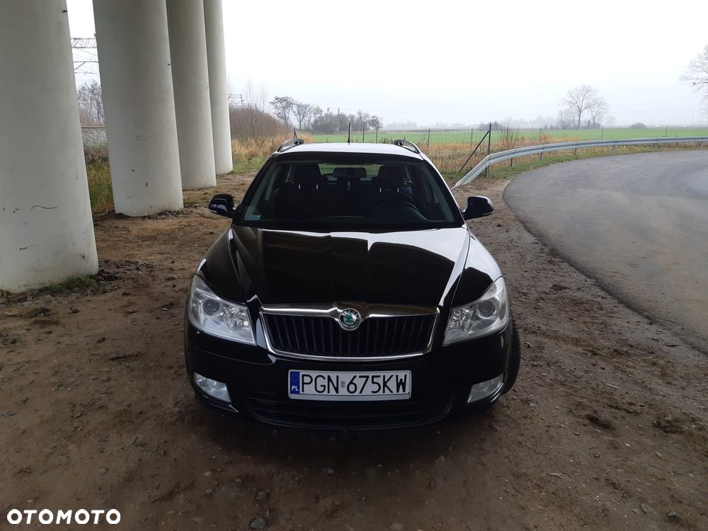 Skoda Octavia 1.8 TSI Ambiente - 11