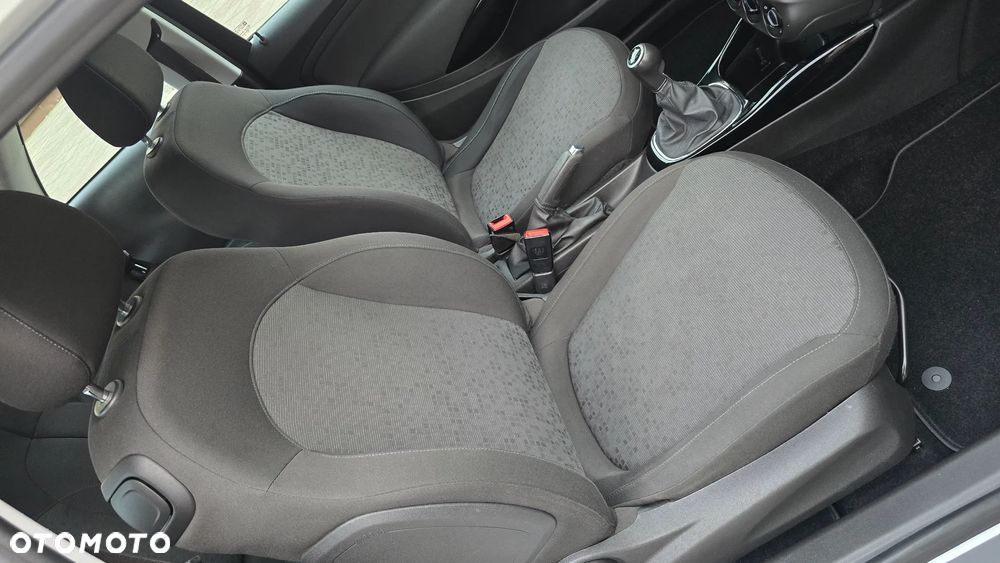 Opel Adam 1.2 White Link - 27