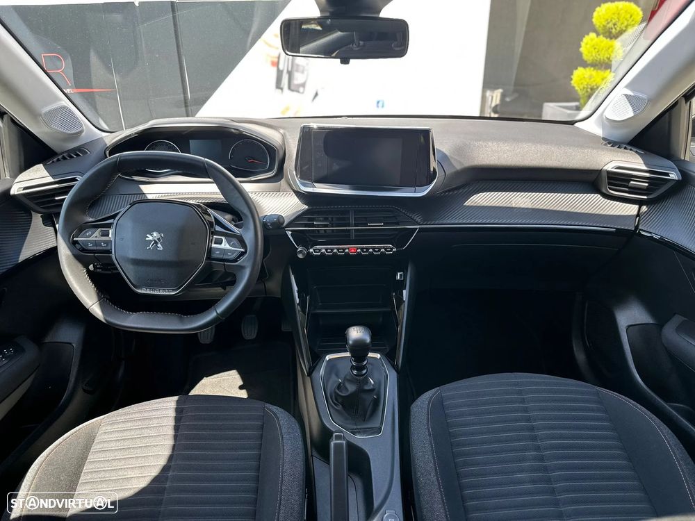 Peugeot 208 1.2 PureTech Active - 17