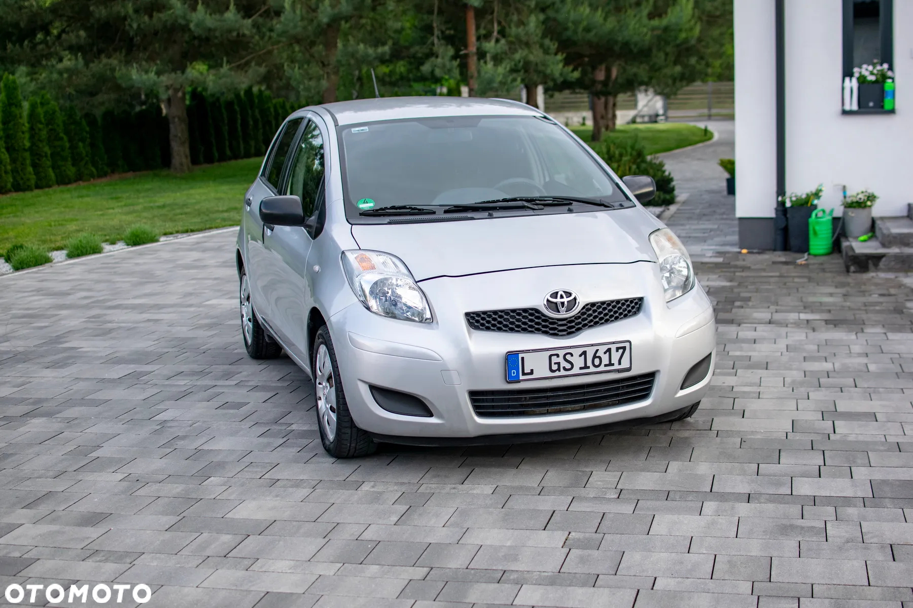Toyota Yaris - 11