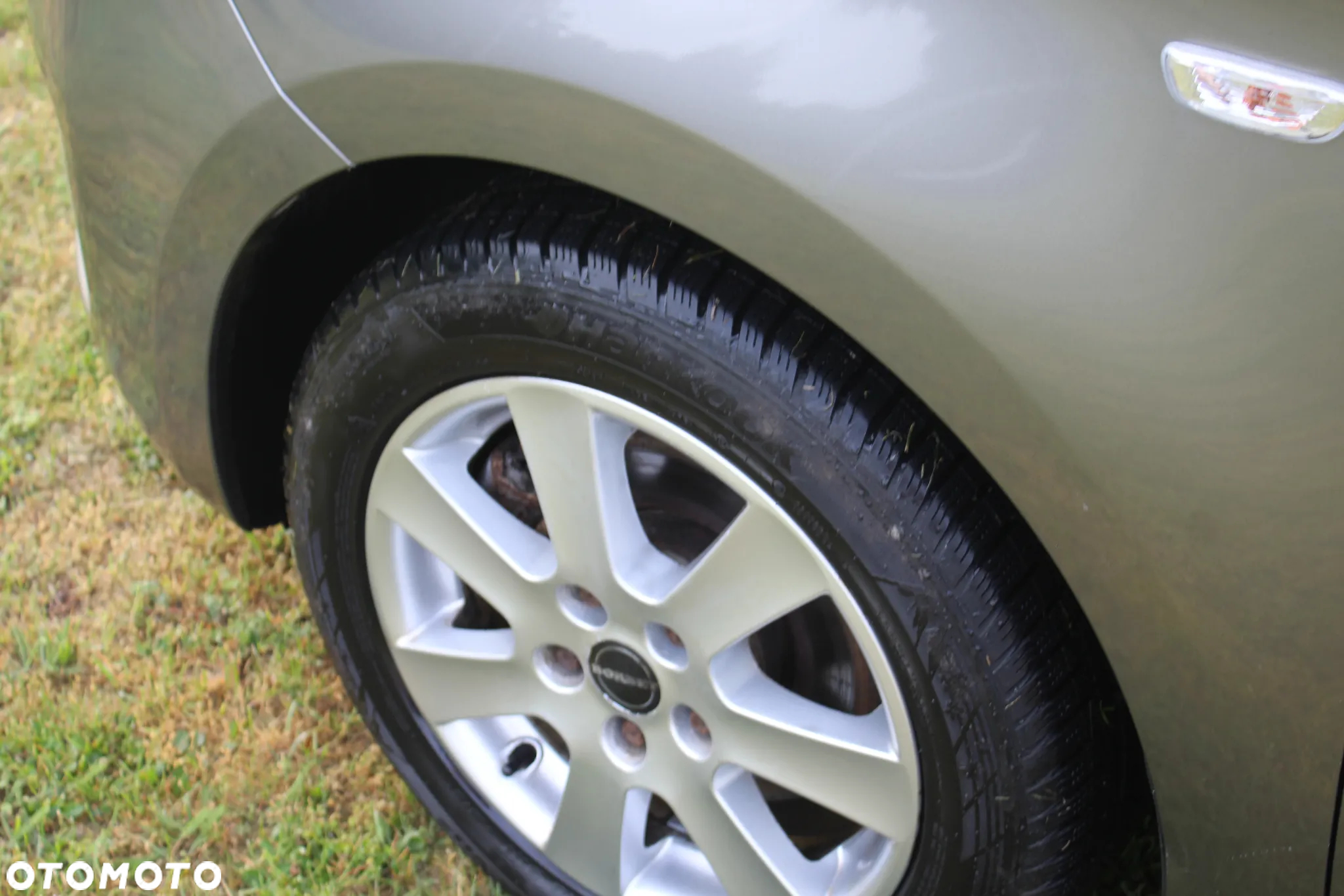 Kia Carens 1.7 CRDi Vision - 27