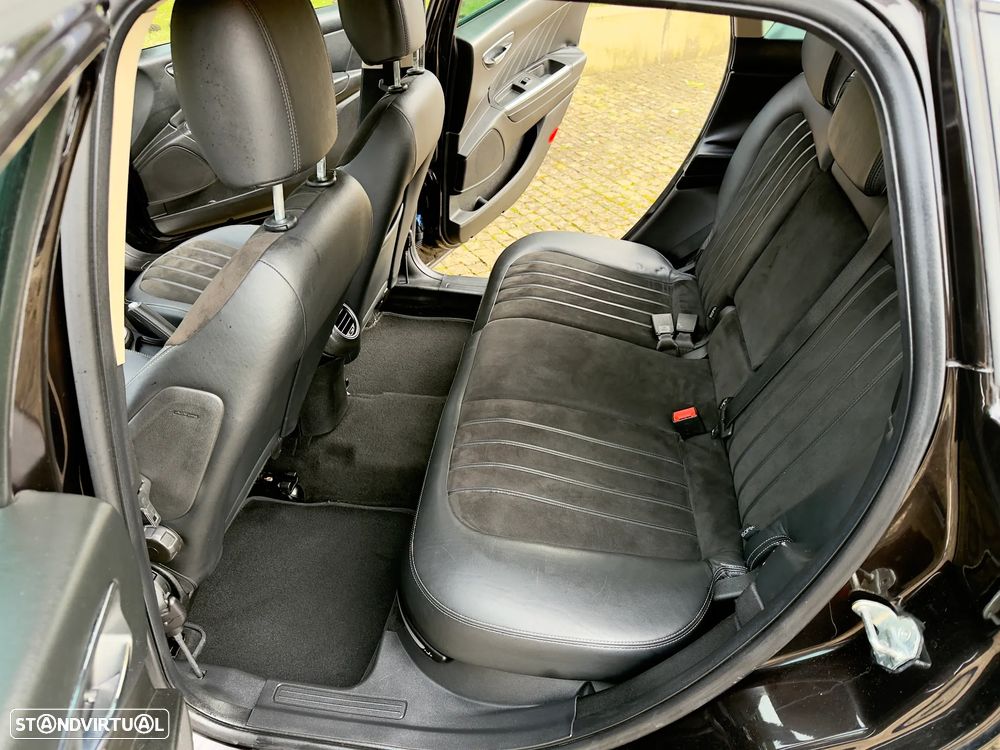 Lancia Delta 1.6 M-Jet Platino Com 57X - 8