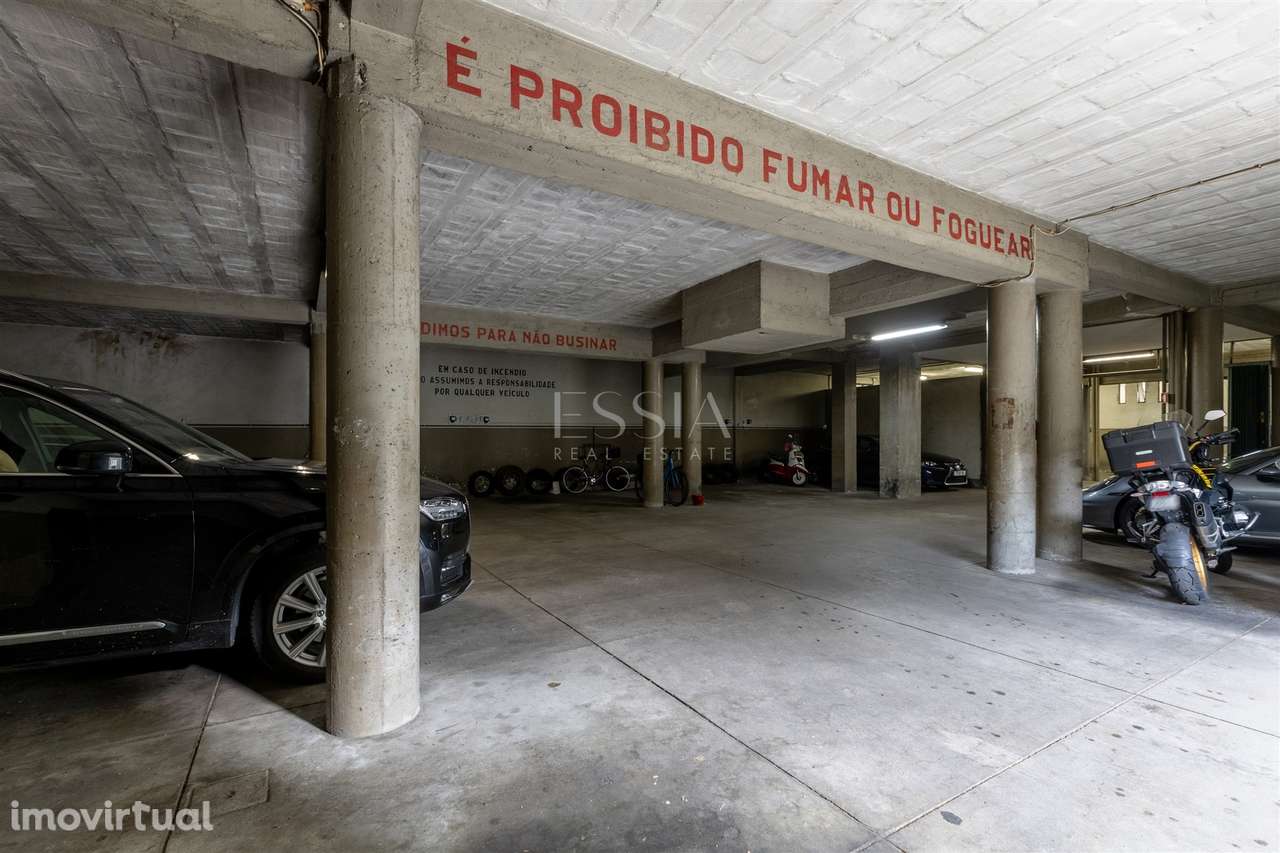 Garagem Recolha Coberta Foz do Douro | Garagem Investimento Porto - Grande imagem: 2/20
