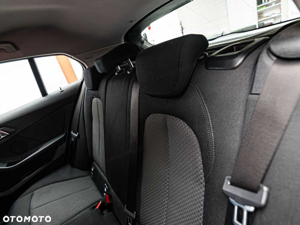 BMW Seria 1 118i Advantage - 25