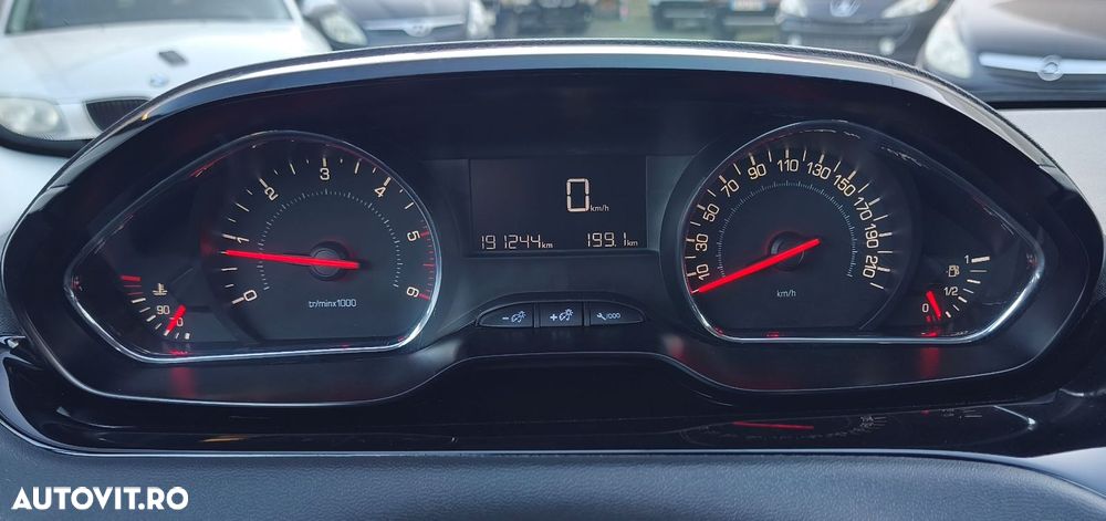 Peugeot 208 1.4 HDi FAP Style - 9