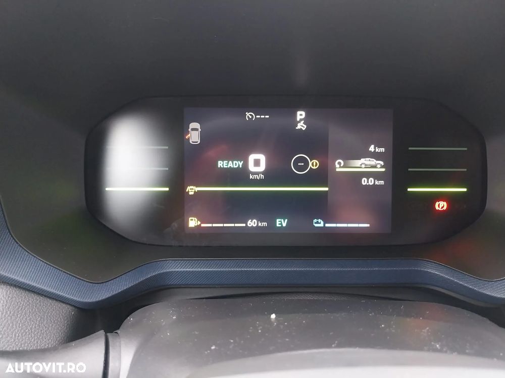 Dacia Duster HEV 140 Journey - 6