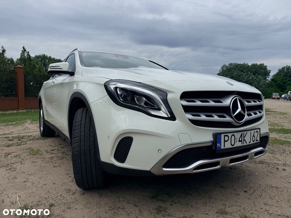 Mercedes-Benz GLA 200 7G-DCT AMG Line - 4