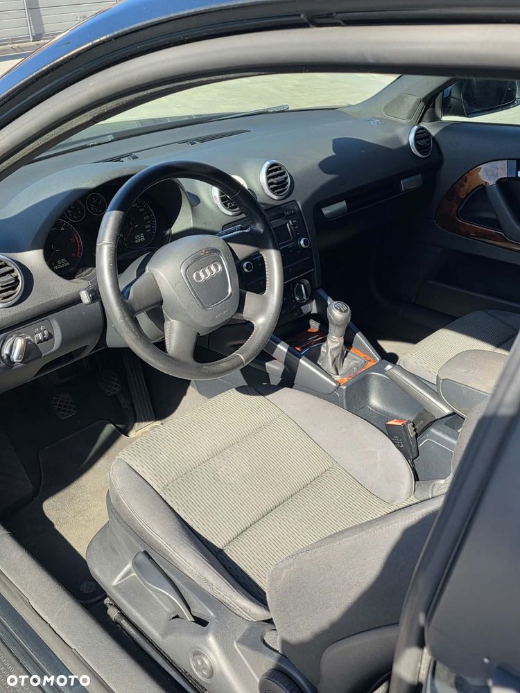 Audi A3 3-drzwiowe 2.0 TDI DPF Ambiente - 12