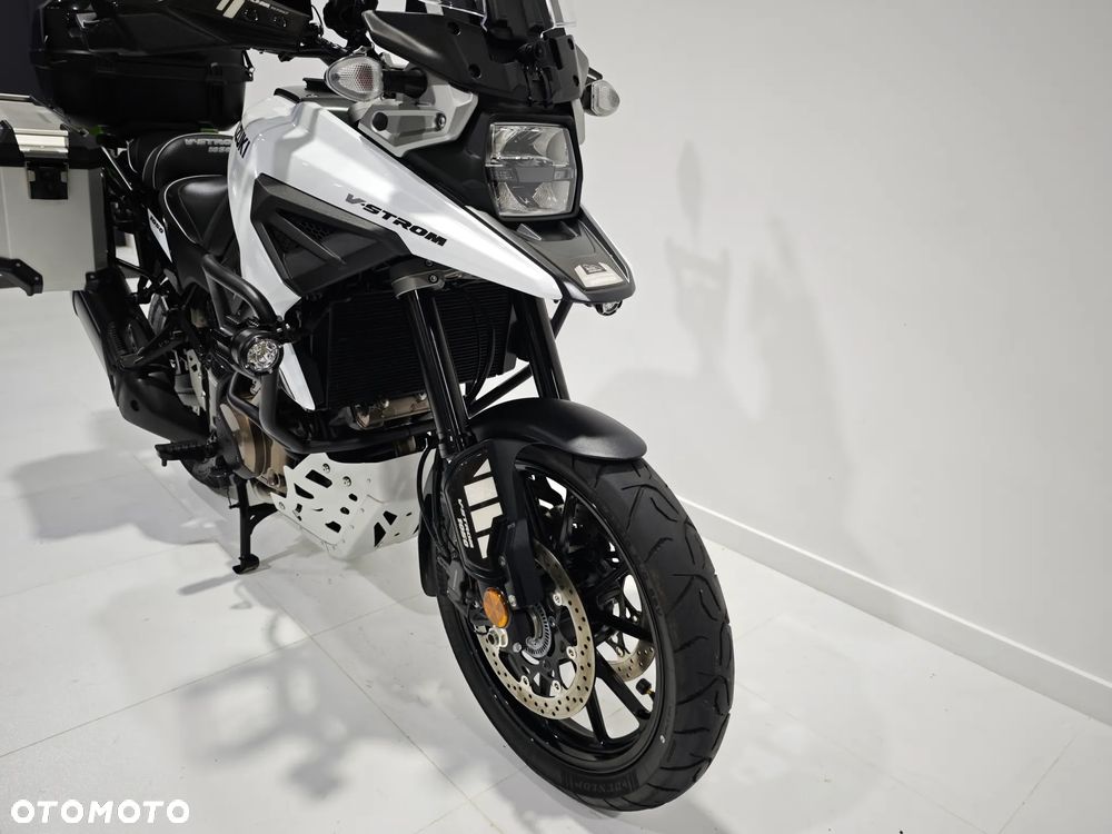 Suzuki V-STROM - 11