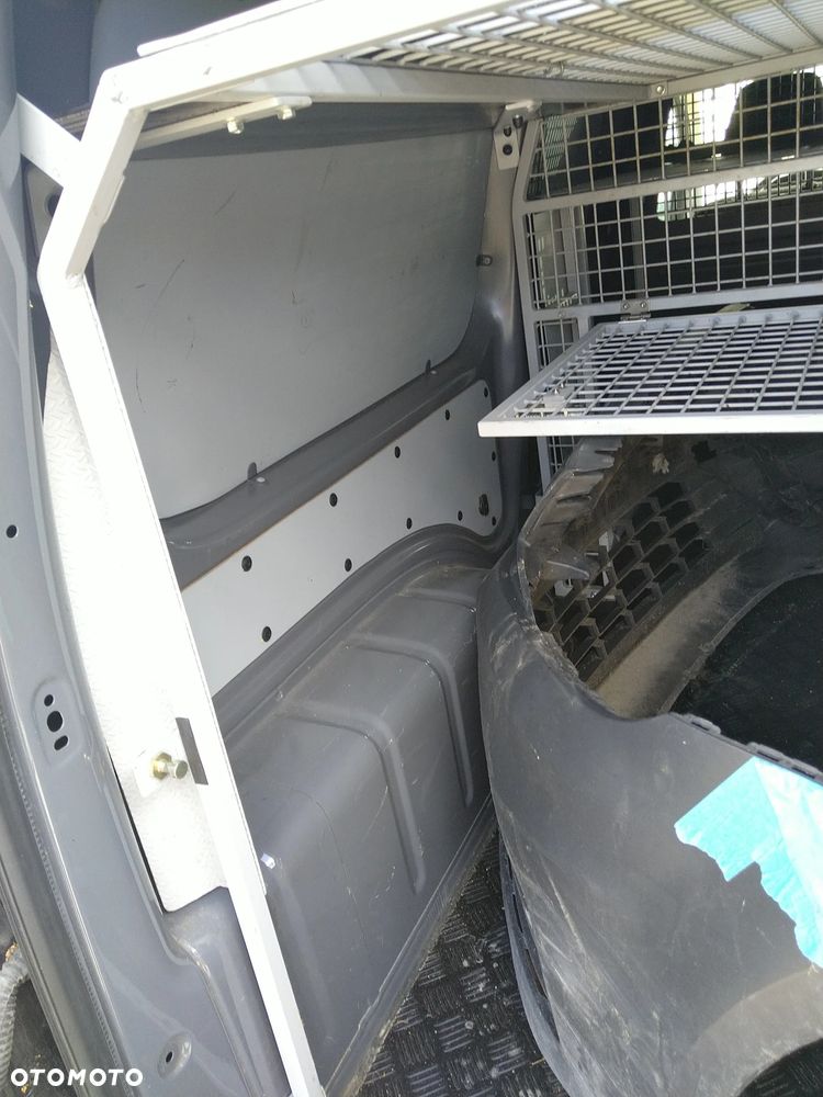 Volkswagen Caddy - 14
