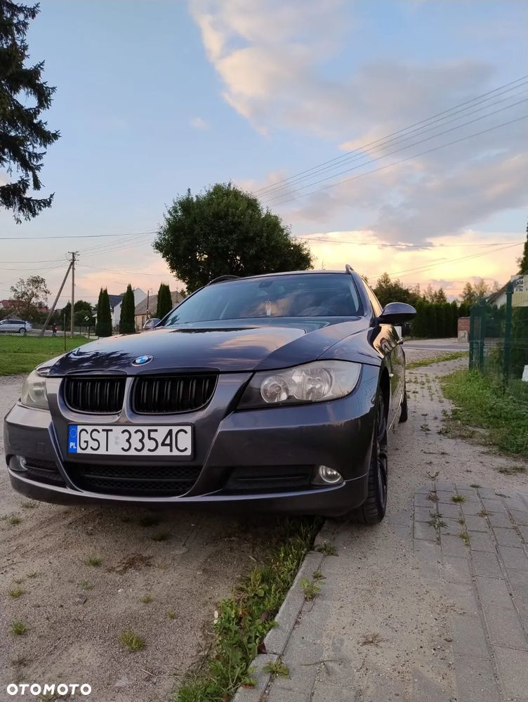 BMW Seria 3 318d - 1