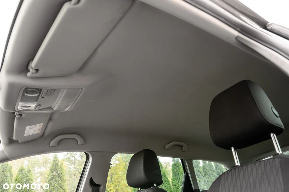 Seat Leon Sportstourer 2.0 TDI Start&Stop CONNECT - 11