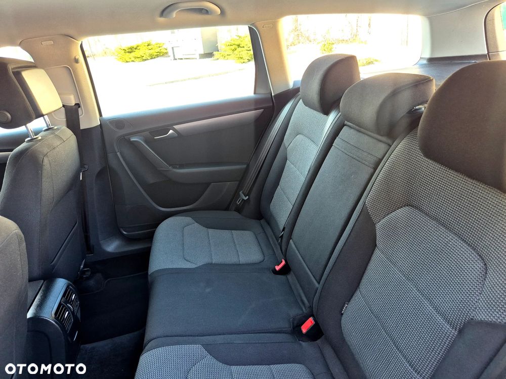 Volkswagen Passat 1.6 TDI BlueMotion Technology Comfortline - 28