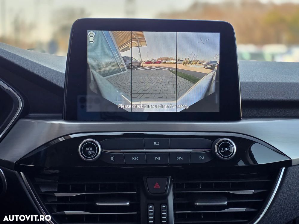 Ford Kuga 1.5 EcoBoost FWD Titanium - 37