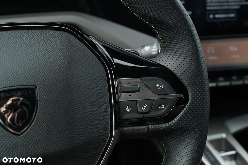 Peugeot 408 1.2 PureTech mHEV GT S&S e-DSC6 - 17