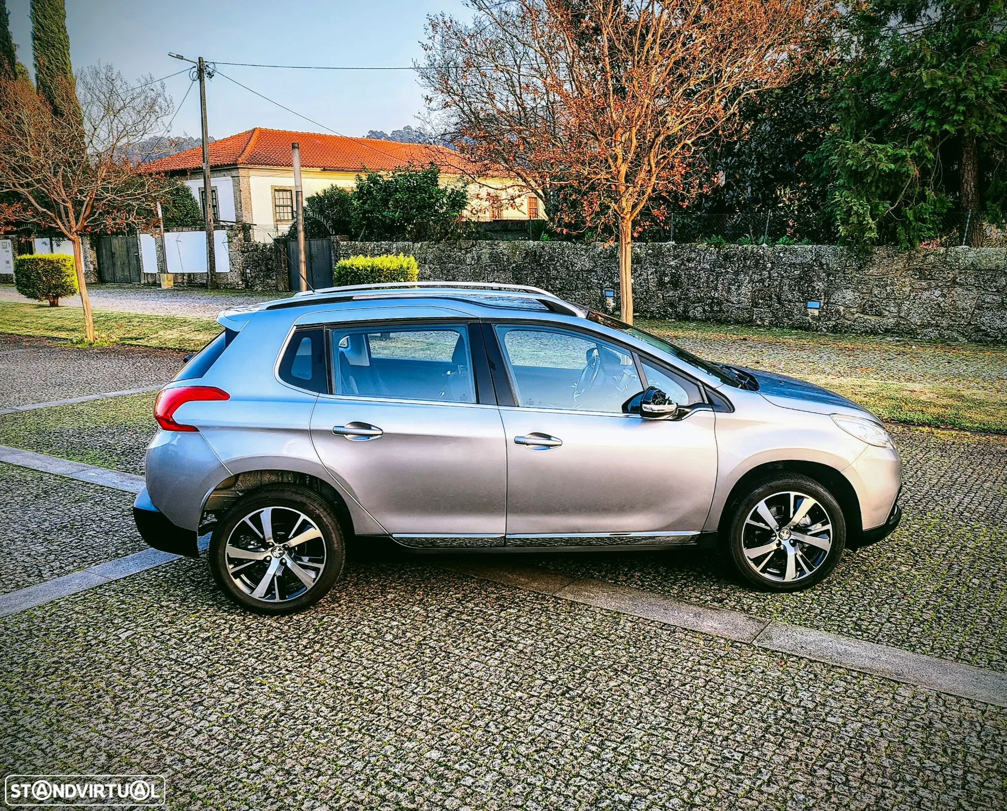 Peugeot 2008 1.2 PureTech Crossway - 28