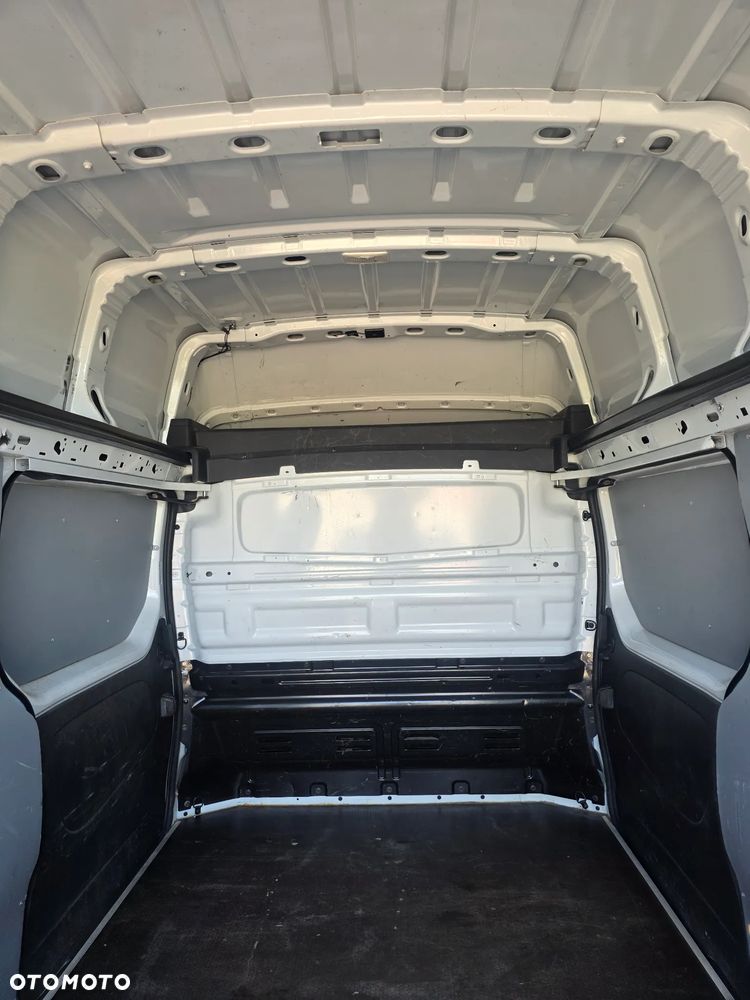 Renault Trafic vivaro 2018 r L2H2 przebieg 107400 km dlugi wysoki klima tempomat nawigacja - 12