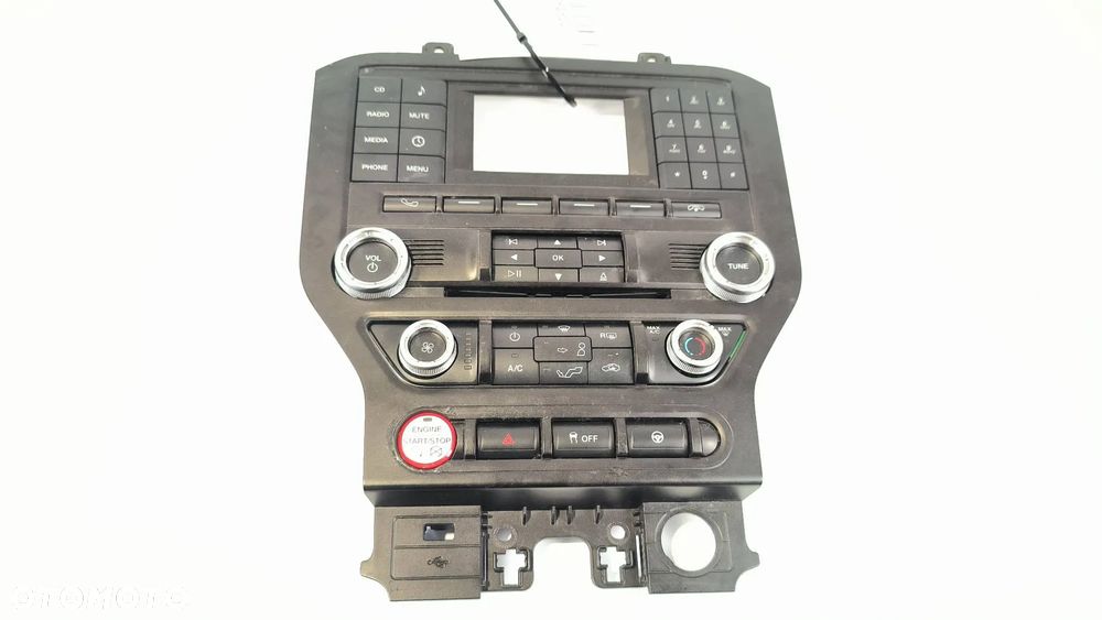 64233M Ford Mustang VI 2016 Konsola środkowa / Radio / GPS - 1
