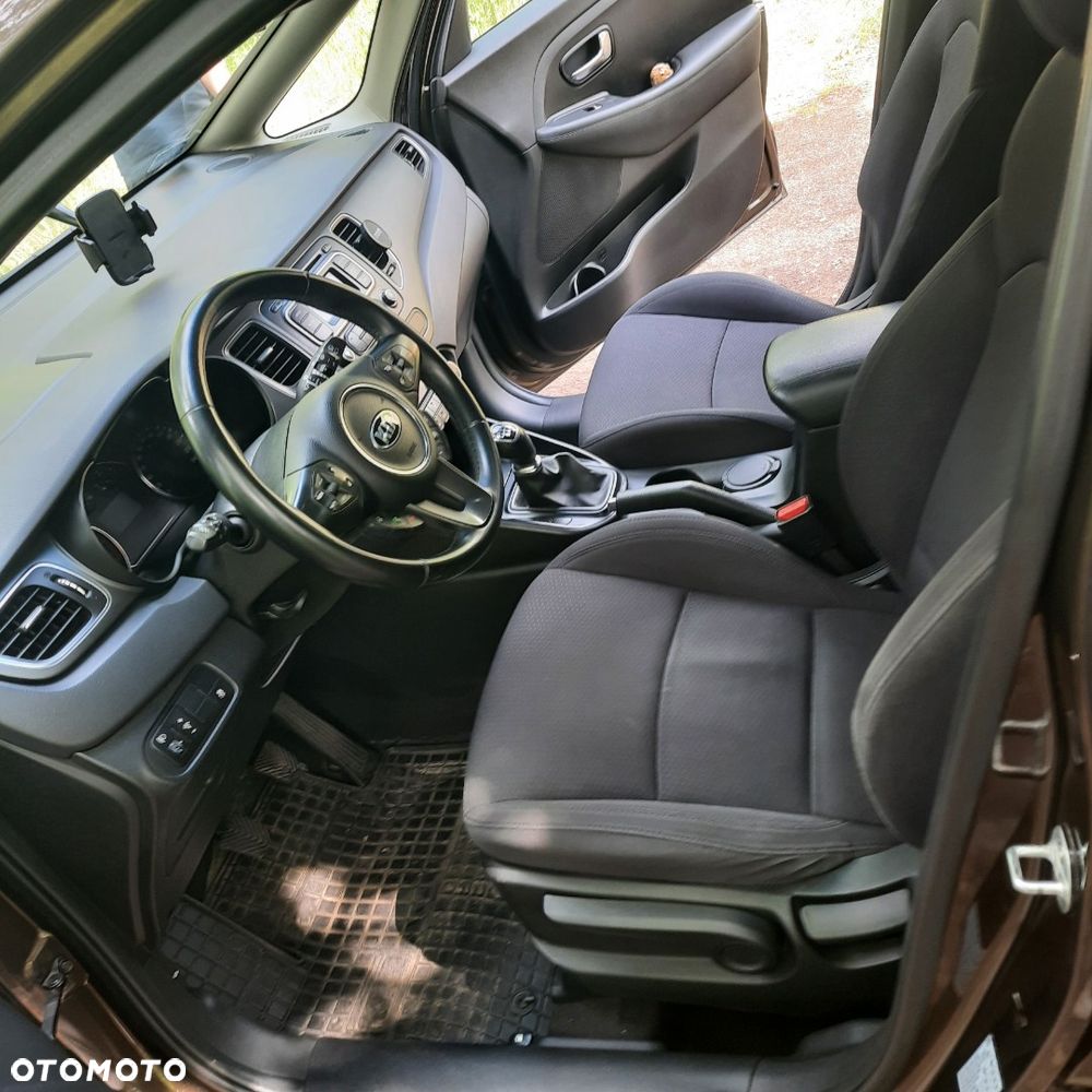 Kia Carens 1.6 GDI L EU6 - 8