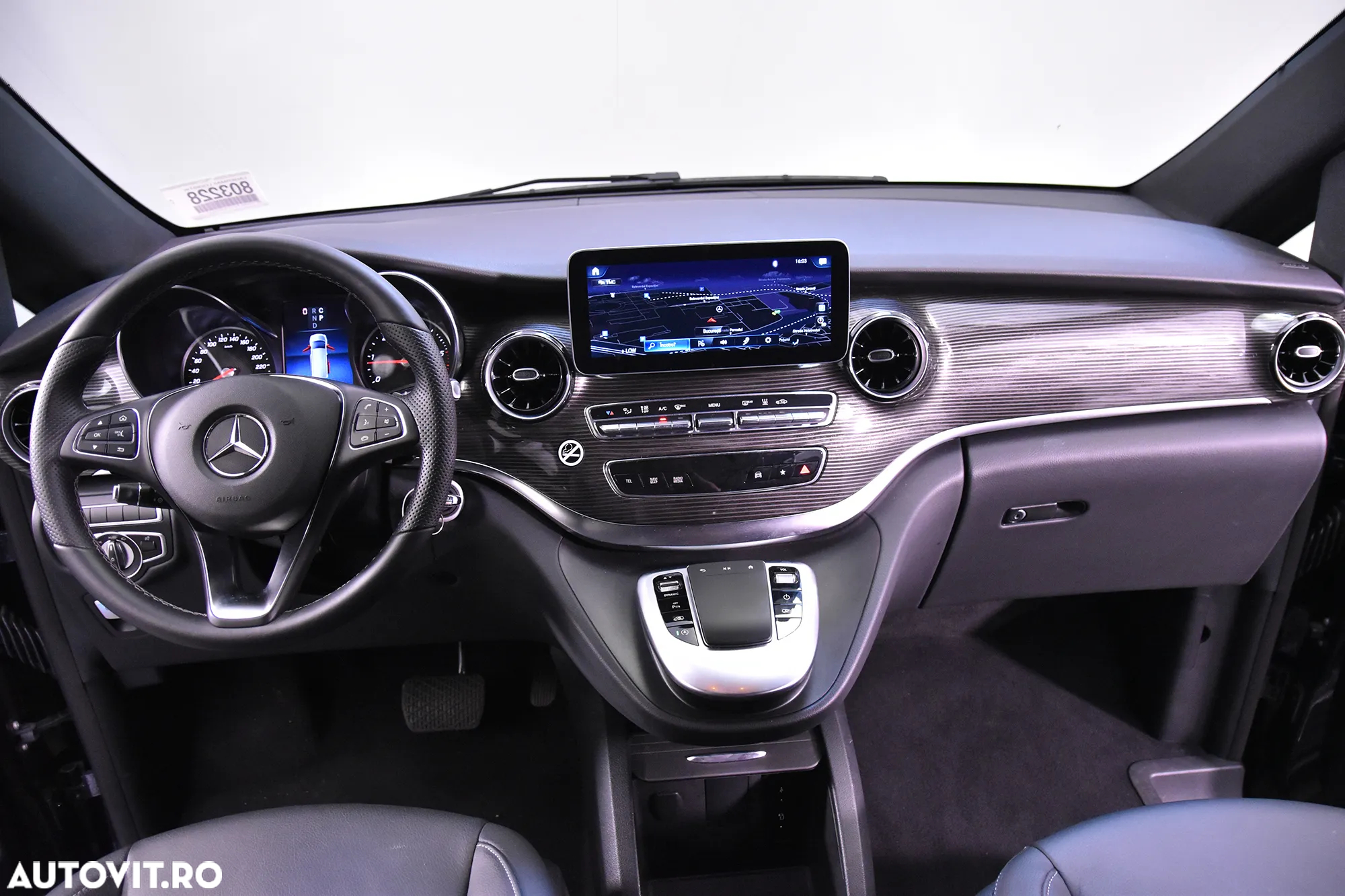 Mercedes-Benz V - 9