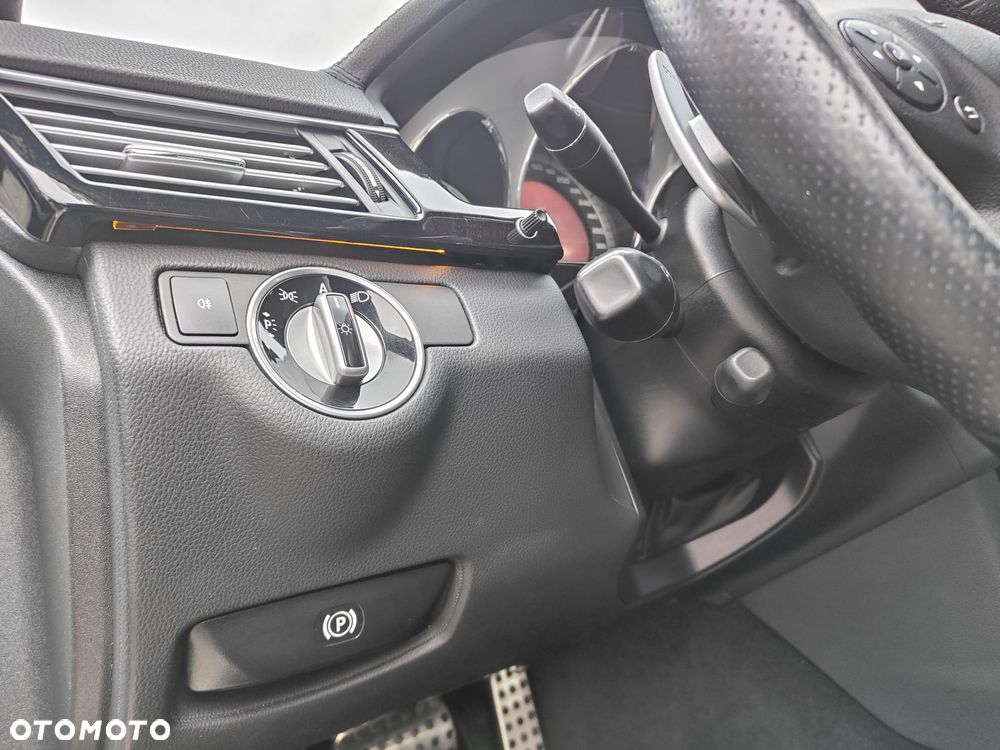 Mercedes-Benz Klasa E - 17