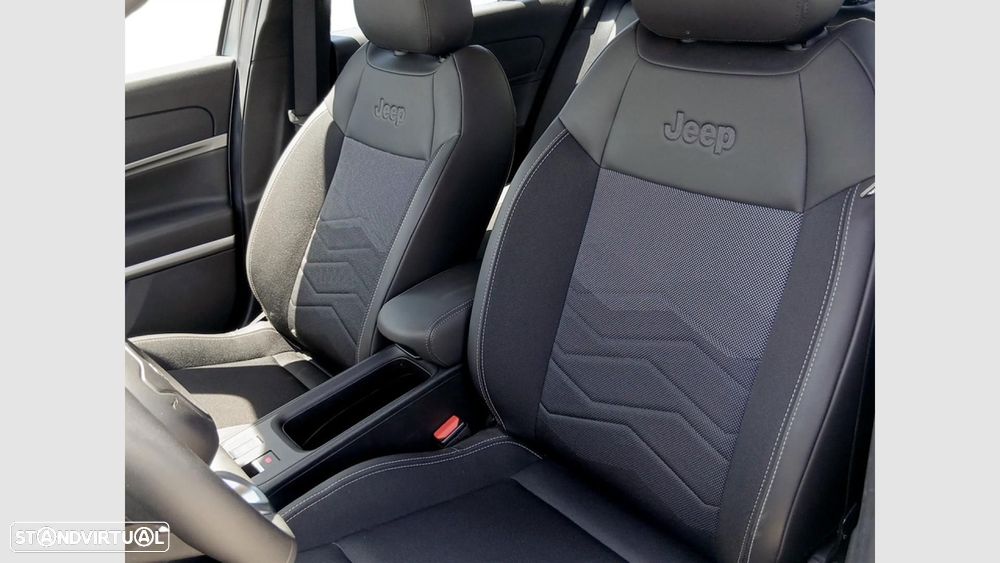 Jeep Avenger 1.2 GSE T3 Altitude - 13