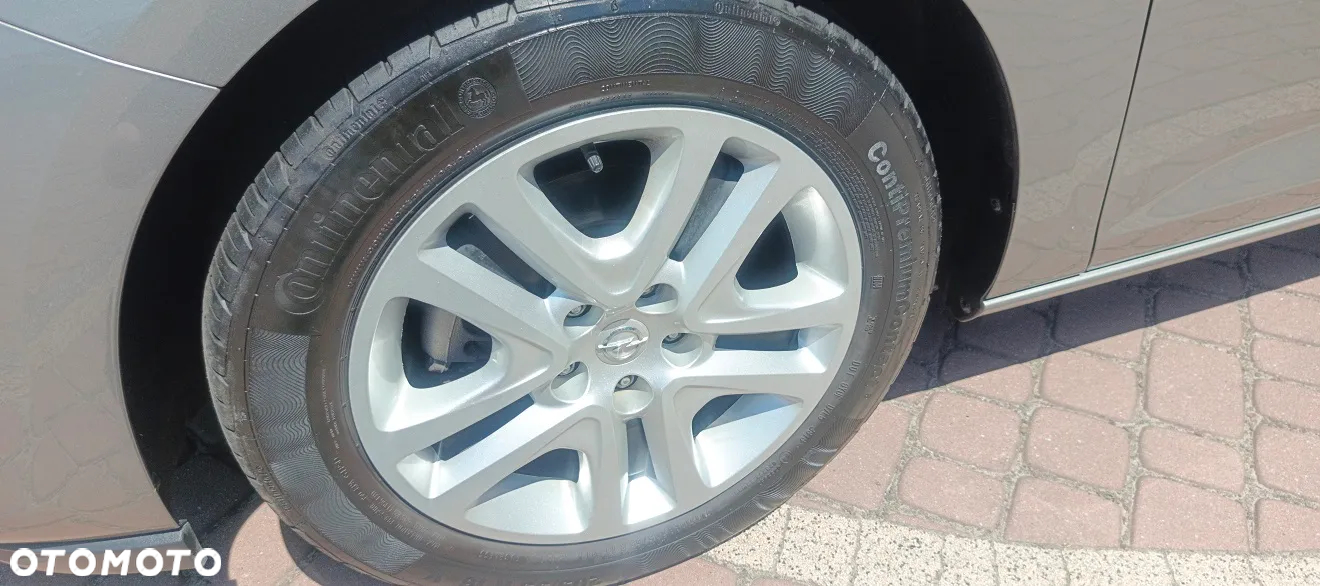Opel Astra V 1.4 T Dynamic S&S - 15