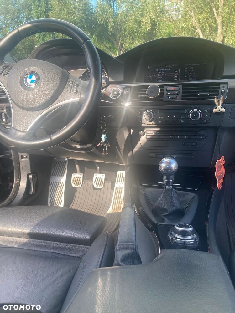 BMW Seria 3 330xi - 10