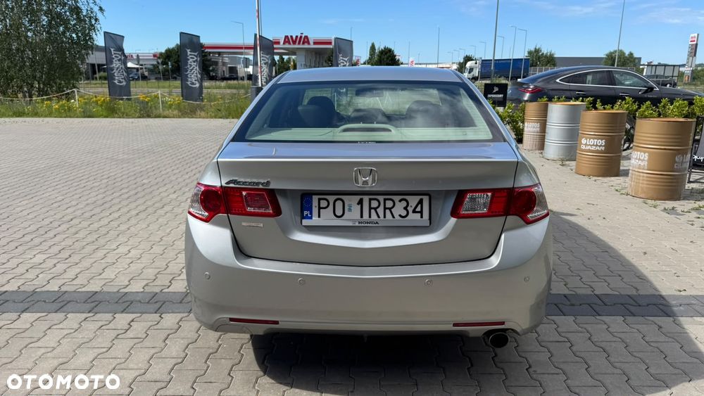 Honda Accord 2.0 Executive - 6