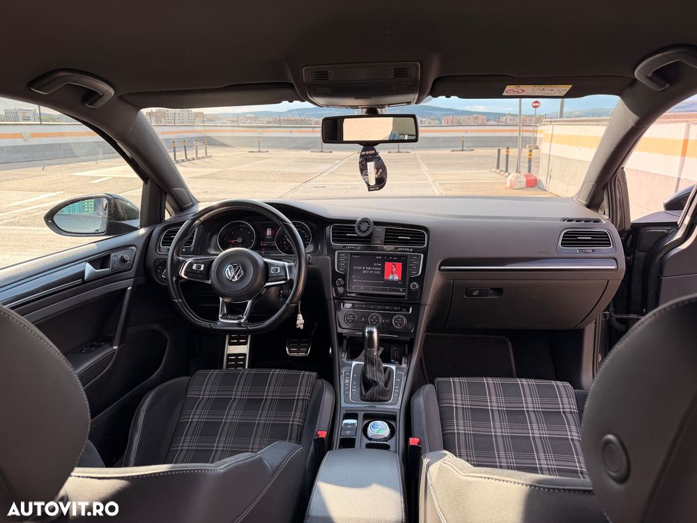 Volkswagen Golf GTD 2.0 TDI SCR DSG - 14