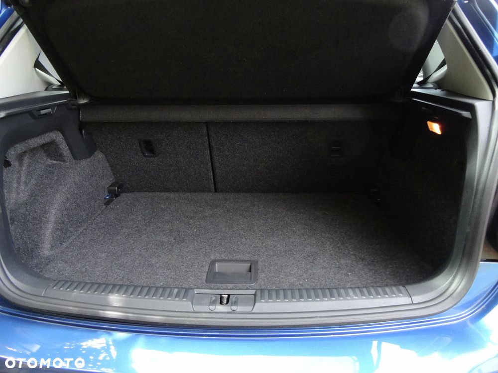 Volkswagen Polo - 28