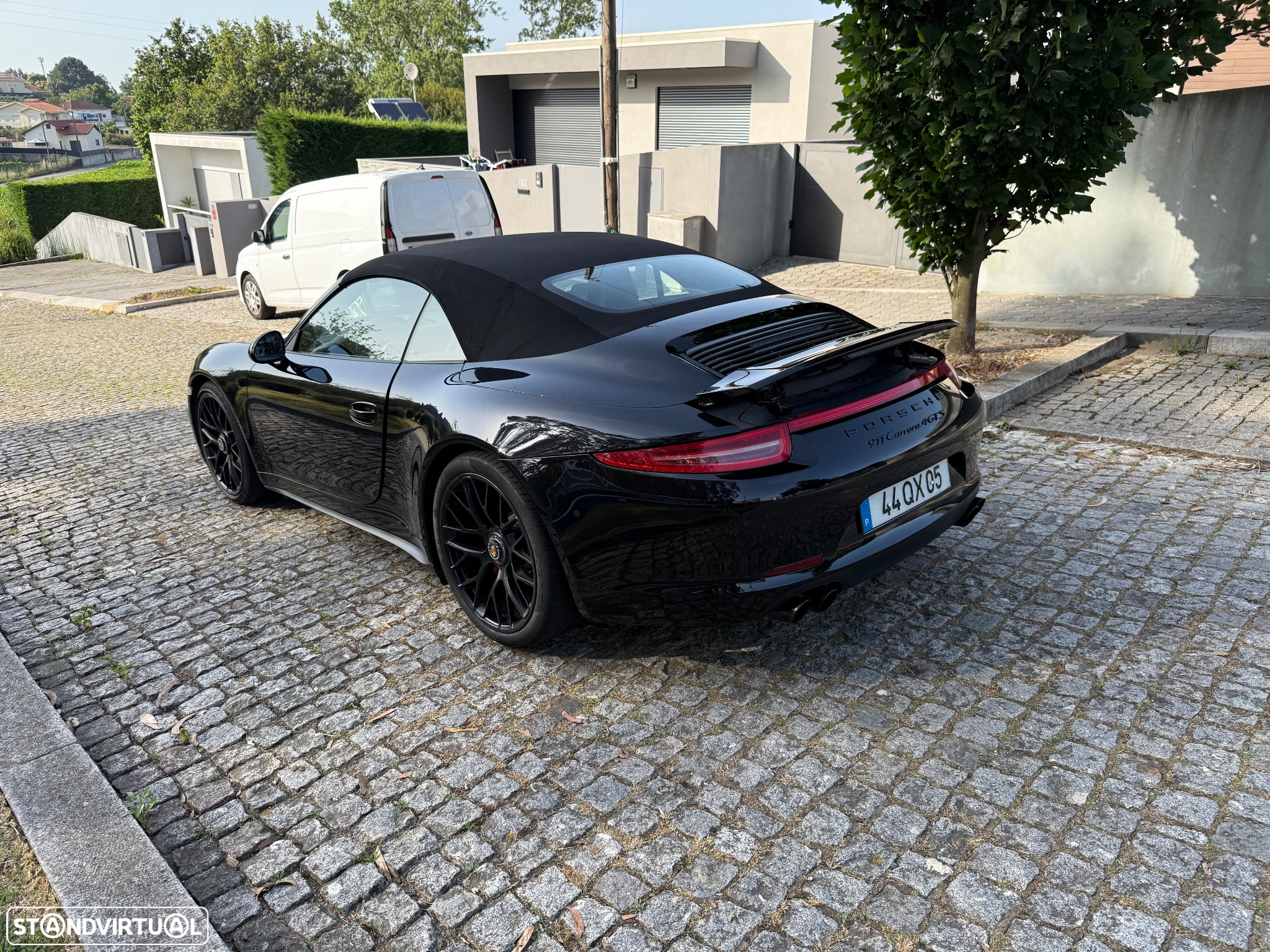 Porsche 911 (991) Carrera 4 GTS PDK - 11