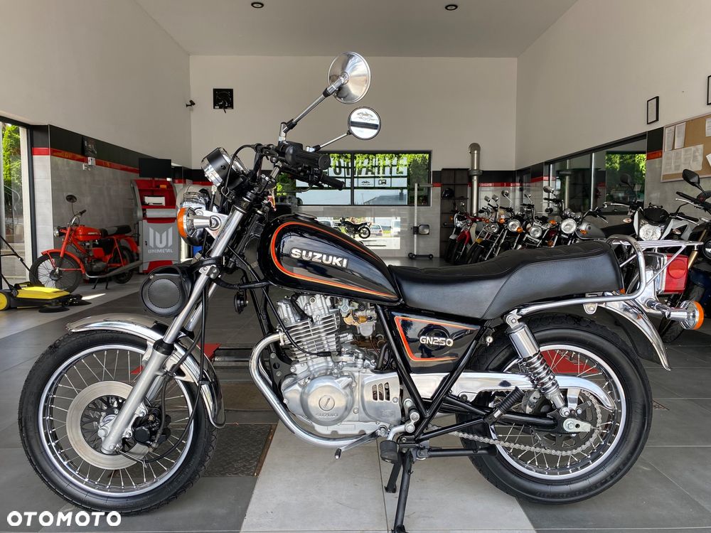 Suzuki GN - 4