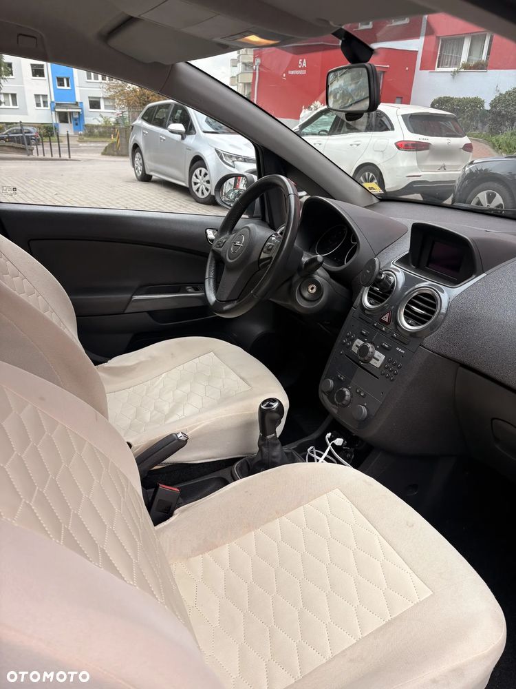 Opel Corsa - 8