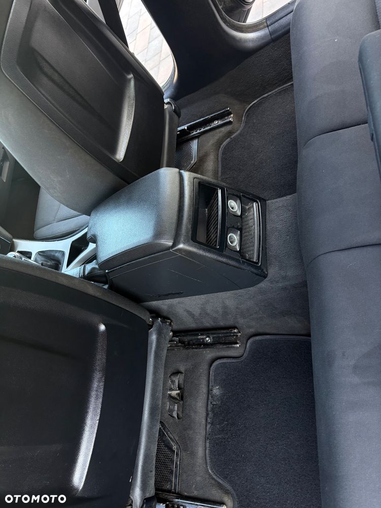 BMW Seria 3 320i - 8