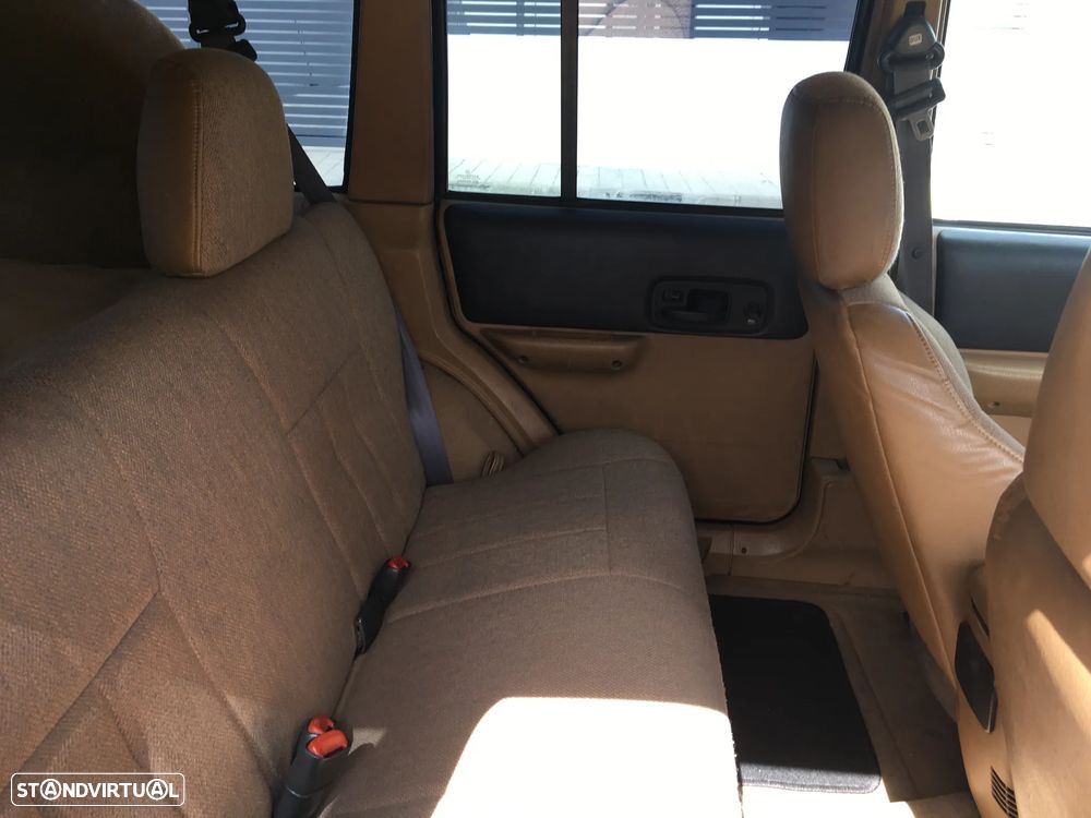 Jeep Cherokee 2.5 TD Jamboree - 12