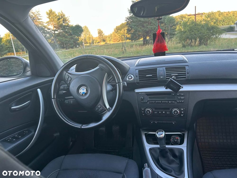 BMW Seria 1 116i - 8