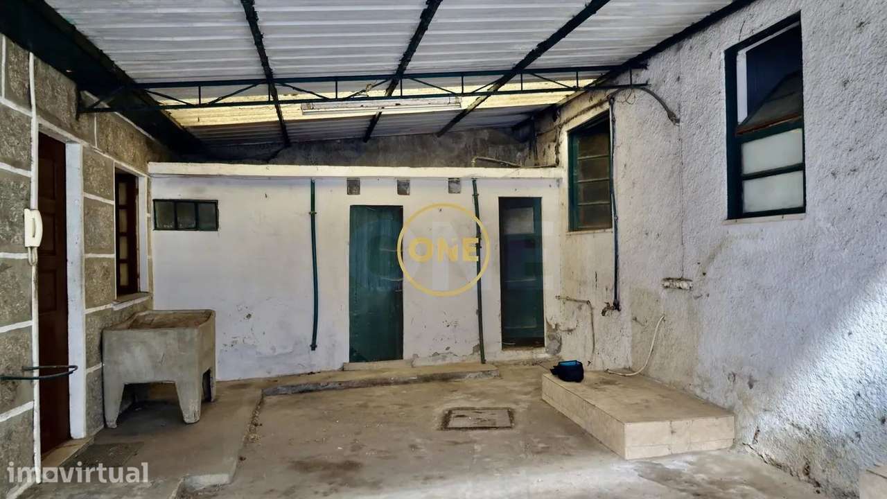 Moradia T2 para Remodelar - Grande imagem: 2/14