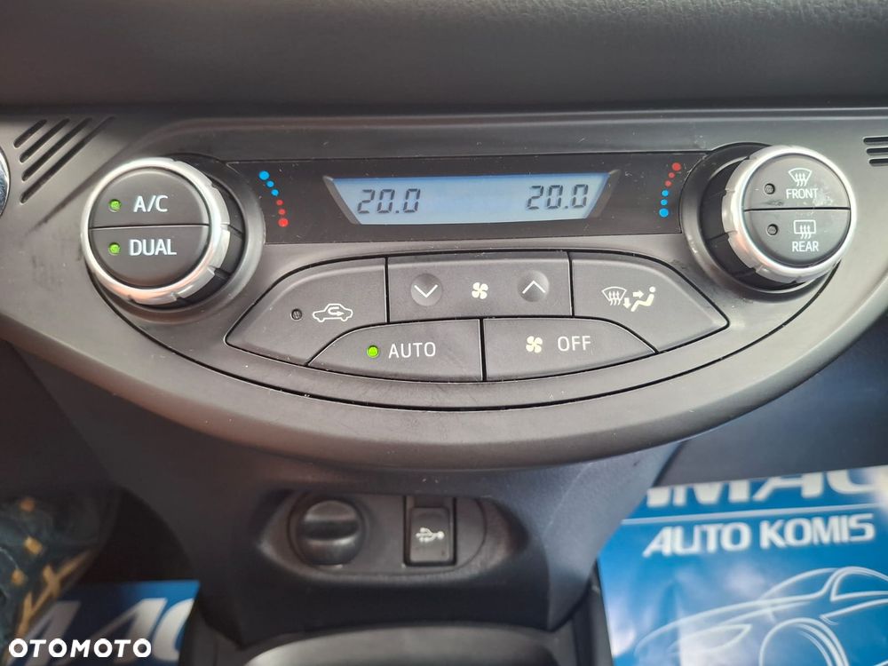 Toyota Yaris 1.5 VVT-i Selection - 27