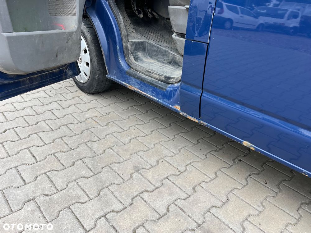 Volkswagen Transporter L2H1 - 15