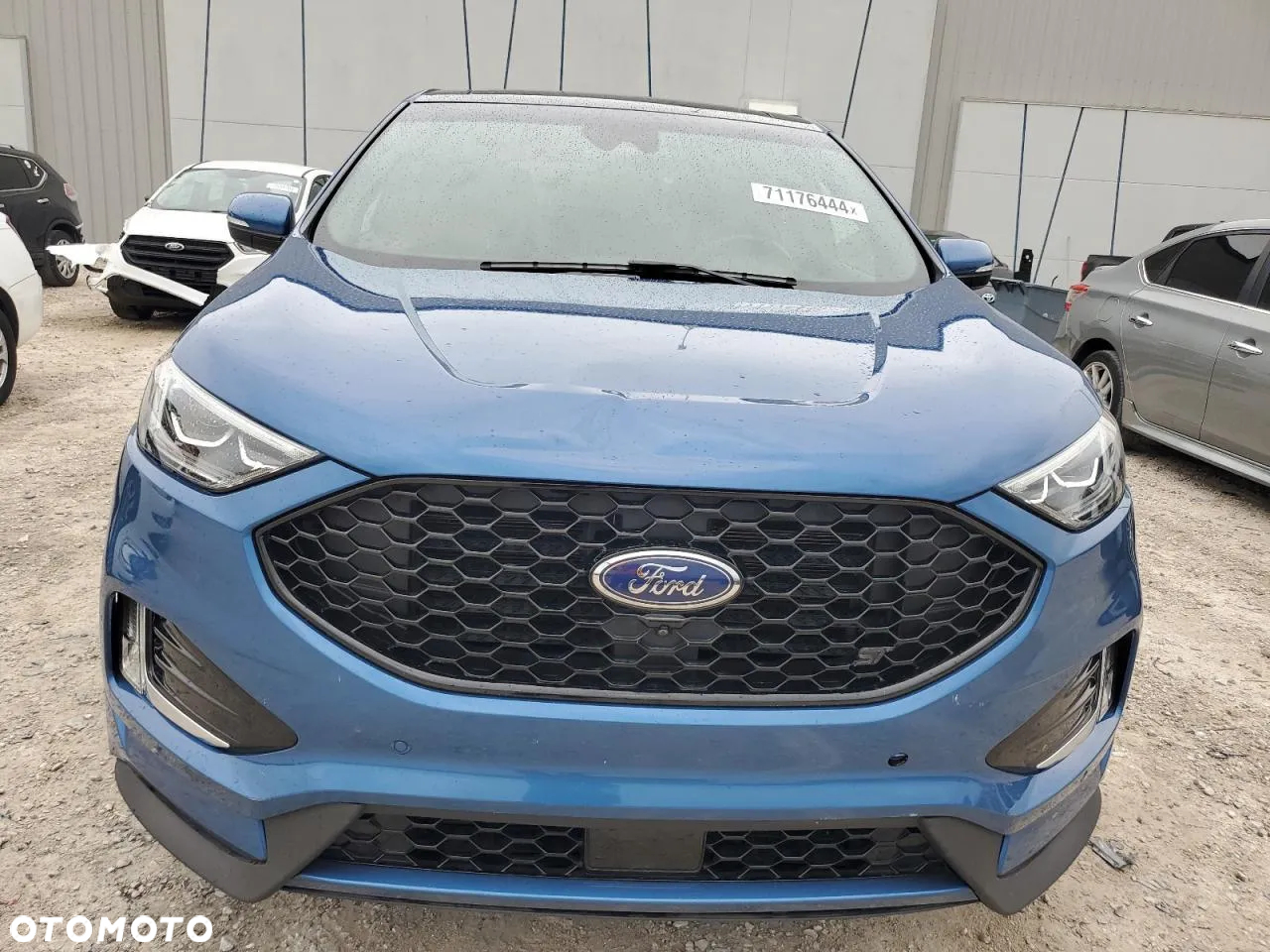 Ford Edge - 2