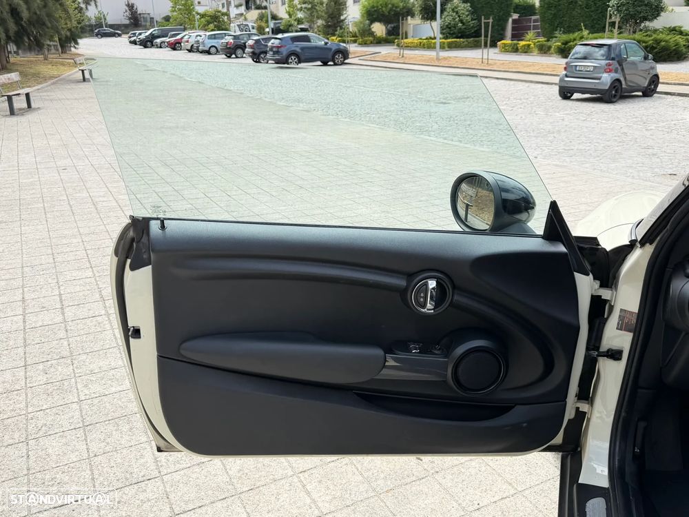 MINI 3 Portas Cooper D Seven - 18
