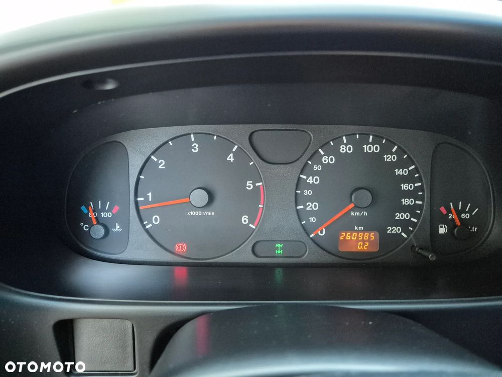 Opel Frontera - 11