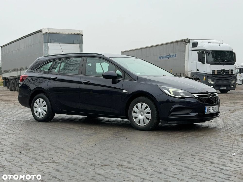 Opel Astra 1.6 CDTI Enjoy - 25
