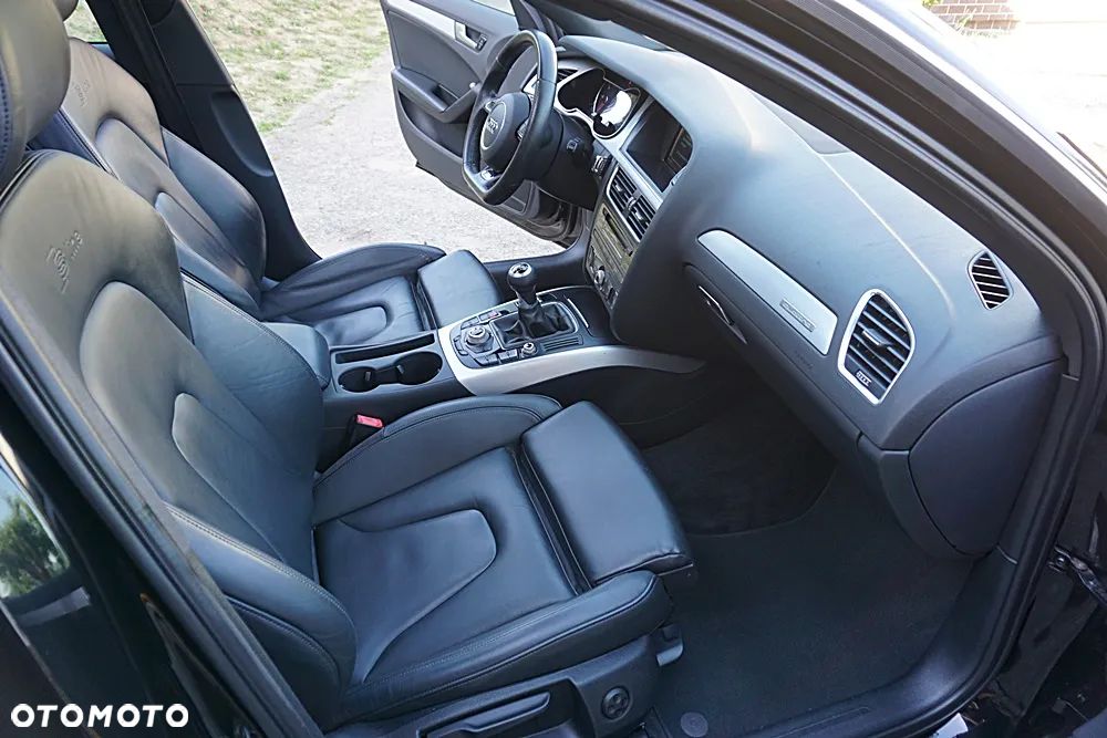 Audi A4 Avant 2.0 TDI DPF clean diesel S line Sportpaket - 20